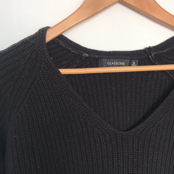 Glassons black knit v-neck sweater - Picture 3 of 3